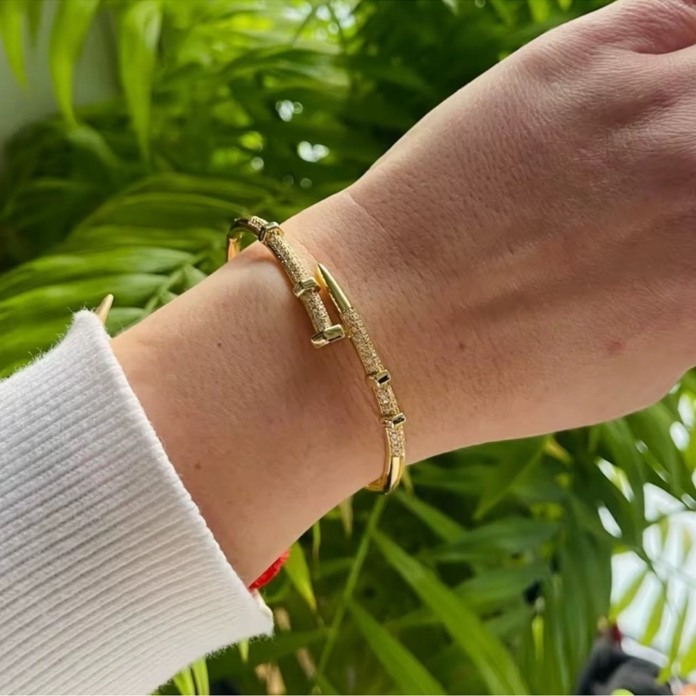 Just Un Clou Nail Gold Crystal Elegant Bracelet